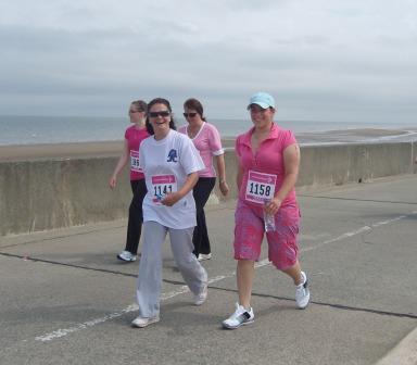 Nicola & Nina striding our